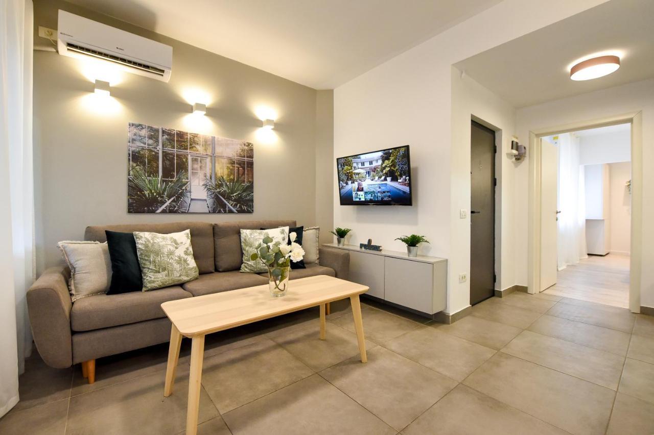 Spacious 1Br In The City Center - Amazing For Extended Stays Bucarest Exterior foto